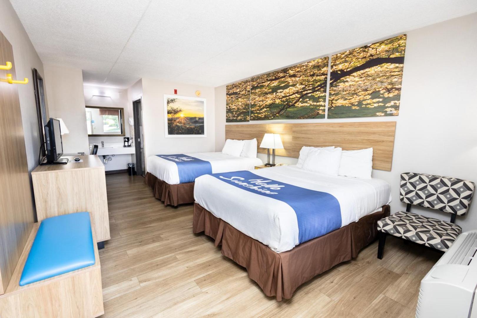 Days Inn By Wyndham Dayton Huber Heights Northeast Buitenkant foto